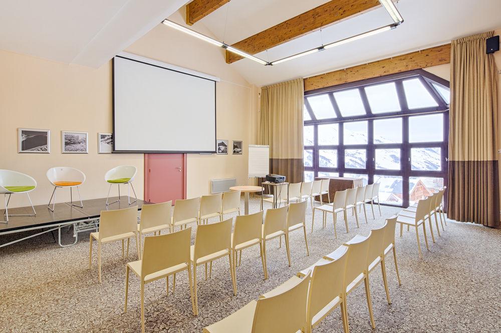 Hotel Les Menuires Les Bruyeres Екстер'єр фото