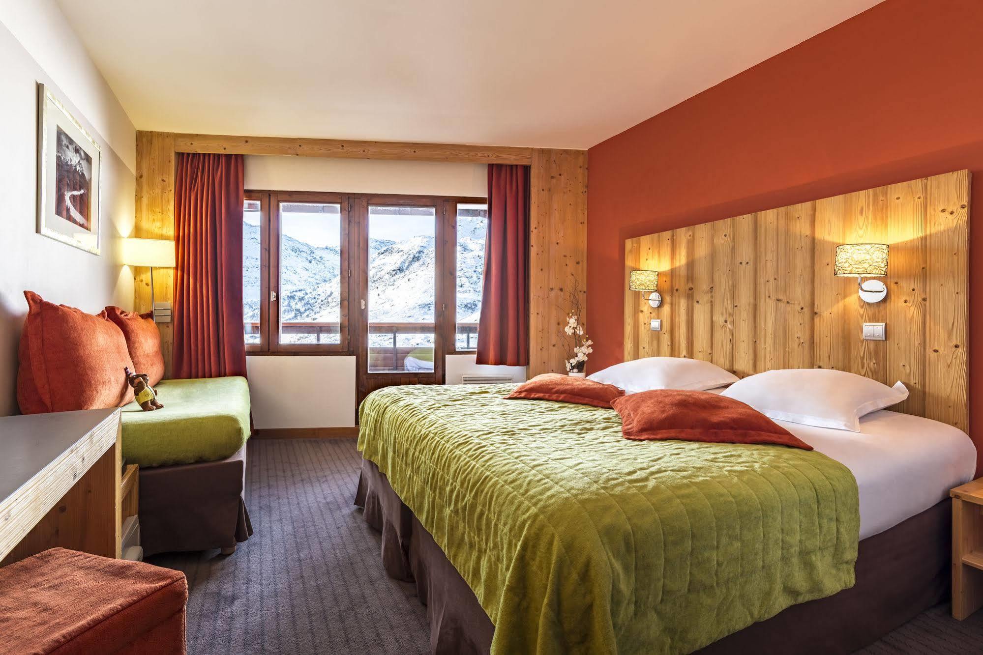 Hotel Les Menuires Les Bruyeres Екстер'єр фото